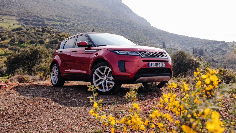 Illustration for article titled The 2020 Range Rover Evoque Is a Bold Way to Withdraw From the World In Style